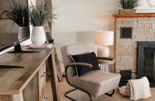 Whitehall House | The Little Pearl on White Lake…a perfect get away!
