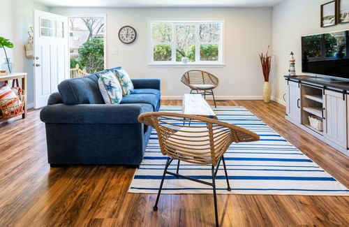 Mashpee House | The Little Ranch - A contemporary coastal retreat!