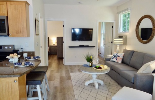 Summer Village Cottage | The Little Skipper