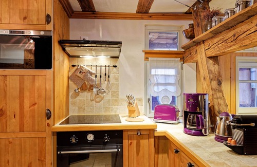 Riquewihr Apartment | The Little Wolf* romantic 5* nest with balcony overlooking the garden. Quiet