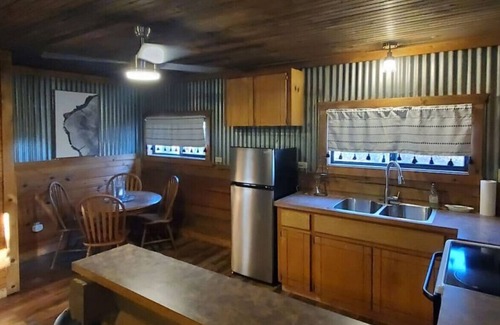 Sulphur Cabin | The Little Woods Cabin