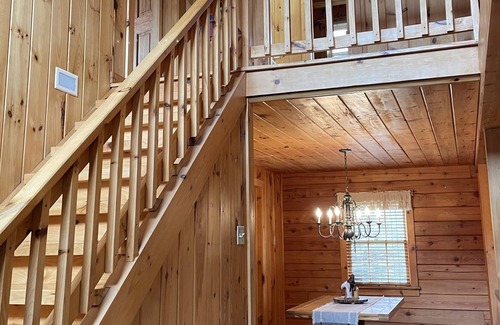 Jim Thorpe Cabin | The Lodge at Bear Creek Lake/Your Log Cabin Escape