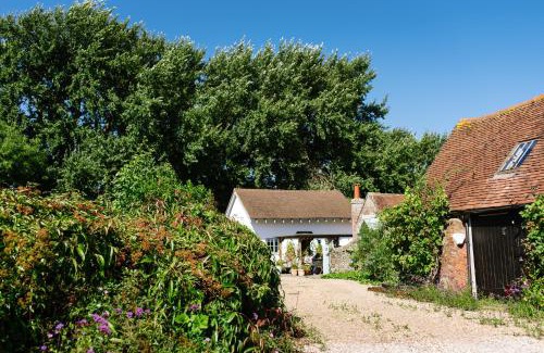Lewes House | The Lodge at Blue Door Barns