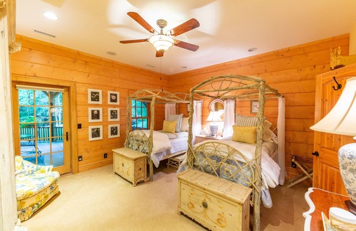 Banner Elk Bed & Breakfast | The Lodge at River Run