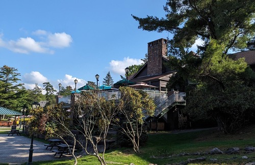 Lake Harmony House | The Lodge Luxury Resort At Lake Harmony