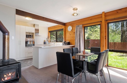 Fernhill House | The Lodge Plush Quiet Picturesque