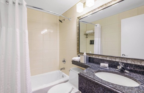 Red Hook Hotel | The Lodge Red Hook