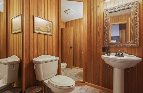 Germantown House | The Lodge - Spacious cozy lodge next to the Hudson River