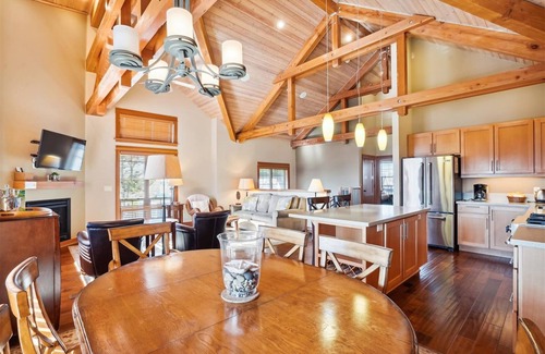 Tolovana Park House | The Lodges A-1 - Beachcomber Vacation Homes