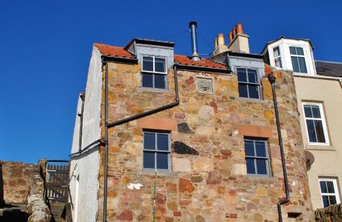 Cellardyke House | The Loft- charming character cottage in East Neuk