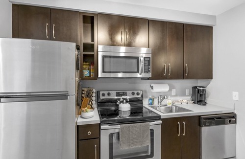 Clarksville Condo | The Lofts of Downtown (540 N 2nd St, #208)