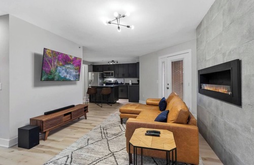 Clarksville Condo | The Lofts of Downtown (540 N 2nd St, #207) | Charming 2-Bedroom in the Heart of Clarksville, TN