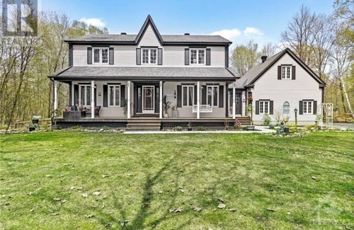Rideau Lakes House | The Lombardy Manor- luxurious comfort! Looking for long-term rental (1 year).