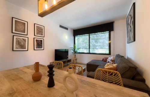La Vila Olimpica del Poblenou Apartment | The Lonely Chimney Apartments