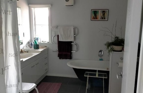 Cheviot Bed & Breakfast | The Long House