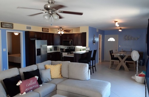 Freeport Apartment | The Lookout - Coral Beach