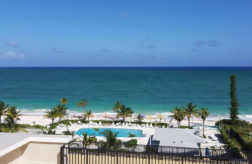 Freeport Apartment | The Lookout - Coral Beach