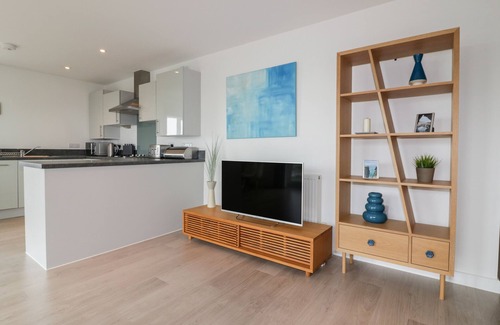 Newquay Cottage | THE LOOKOUT, family friendly, country holiday cottage in Newquay