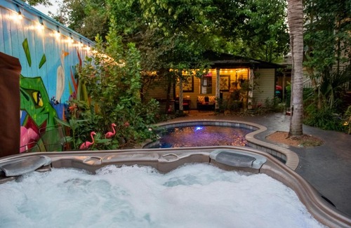 Bywater Hotel | The Lookout Inn