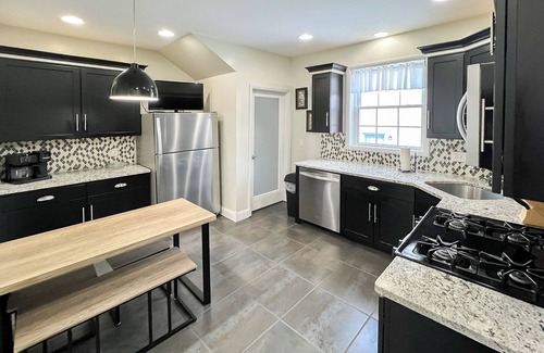 Western Gardens House | The Lookout: Your Charming Stay Near Seneca Lake!
