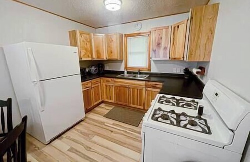 Alexandria House | "The Loon" at Darling Shores