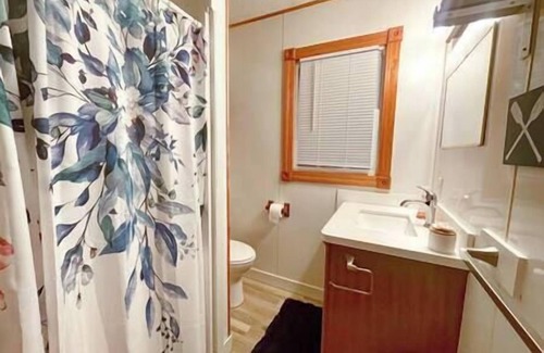 Alexandria House | "The Loon" at Darling Shores