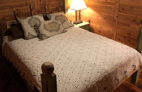 Morrilton Cabin | "The Lost Cabin" on Petit Jean Mountain