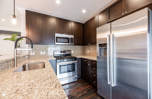 French Quarter Apartment | The Louis - 2B/2B Historic FQ Apt. - 60 Day Min. Rental