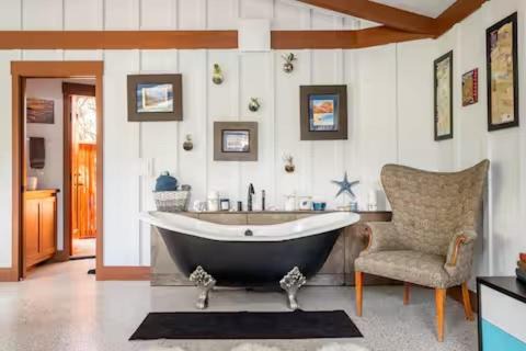 Carmel Highlands House | The Love Shack