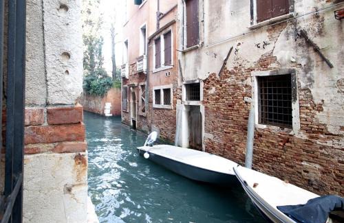 San Polo Apartment | The Lovers' Loft