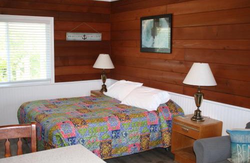Copalis Beach Hotel | The Lowtide Motel