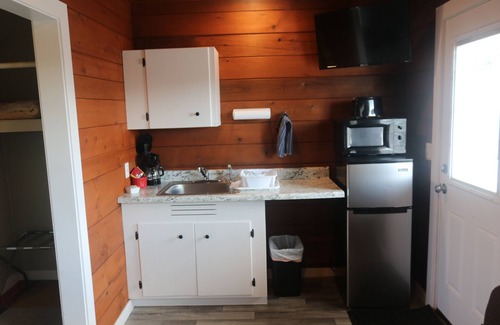 Copalis Beach Hotel | The Lowtide Motel