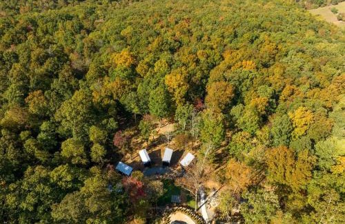 Wildwood House | The Lumber Jack Pine Treehouse at Treetop Escapes