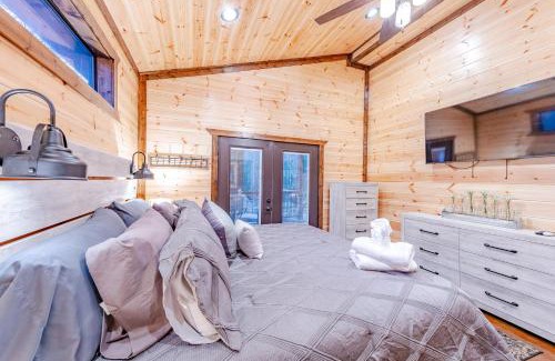 Broken Bow House | The Luxurious Blue Sky Lodge is EPIC!
