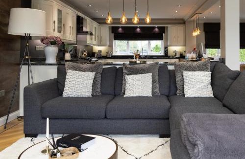 North Ferriby Villa | The Luxury House