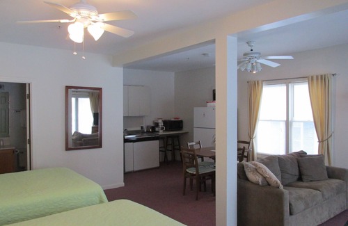 York Beach House | The Lynwood Inn