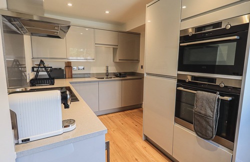 Newland Near Ulverston Cottage | THE MABEL SUITE STONE CROSS MANSION, family friendly in Ulverston