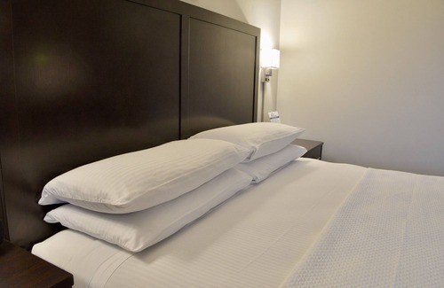 Cliff - Cannon Hotel | The Madison Inn - Hospital District