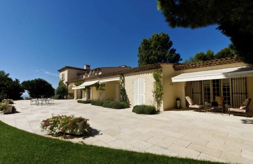 Villefranche-sur-Mer House | The Magnific and Unique Villa in Eze
