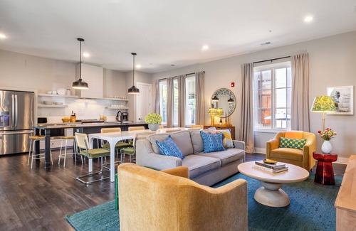 Germantown Apartment | The Magnolia by AvantStay | 8 Bedrooms in DT Nash