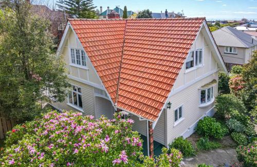 Timaru Bed & Breakfast | The Magnolia Villa CBD
