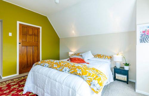 Timaru Bed & Breakfast | The Magnolia Villa CBD
