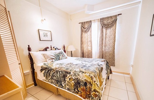 St. David Apartment | The Mahogany