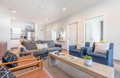 Maxwell Apartment | The Main Event by Stay Local Nashville