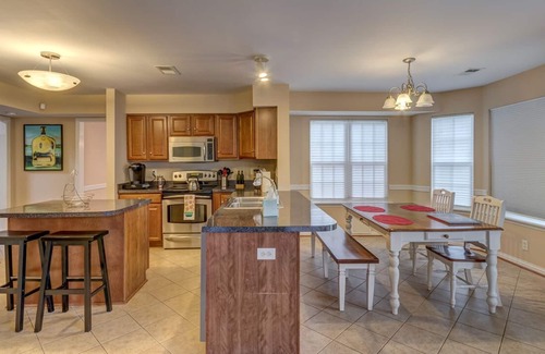 Lexington House | The Majestic