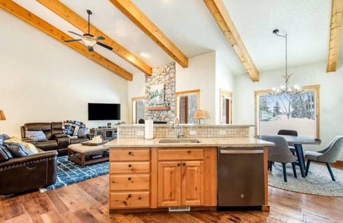 McCall Apartment | The Majestic