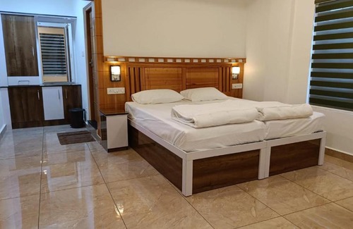Kumily Cabin | THE MALABAR RESIDENCY