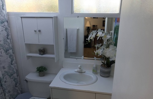 Redding Apartment | The Manchester Studio near Bethel
