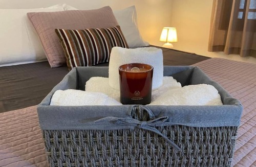 Borella Bed & Breakfast | The Manor 1926 Bed & Breakfast