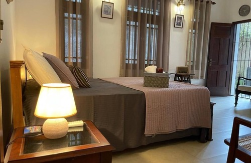 Borella Bed & Breakfast | The Manor 1926 Bed & Breakfast
